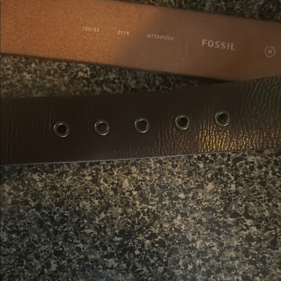 Fossil womens Brown Leather Belt with Silver Buckle - Picture 8 of 12